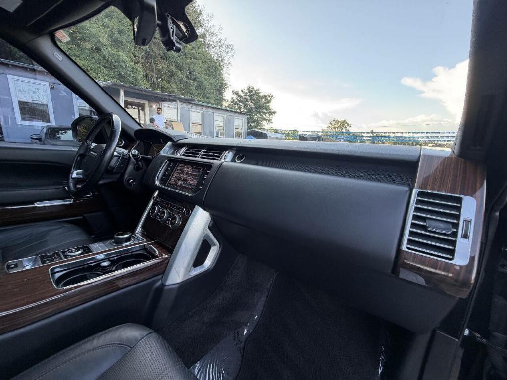 2014 Land Rover Range Rover Image 19
