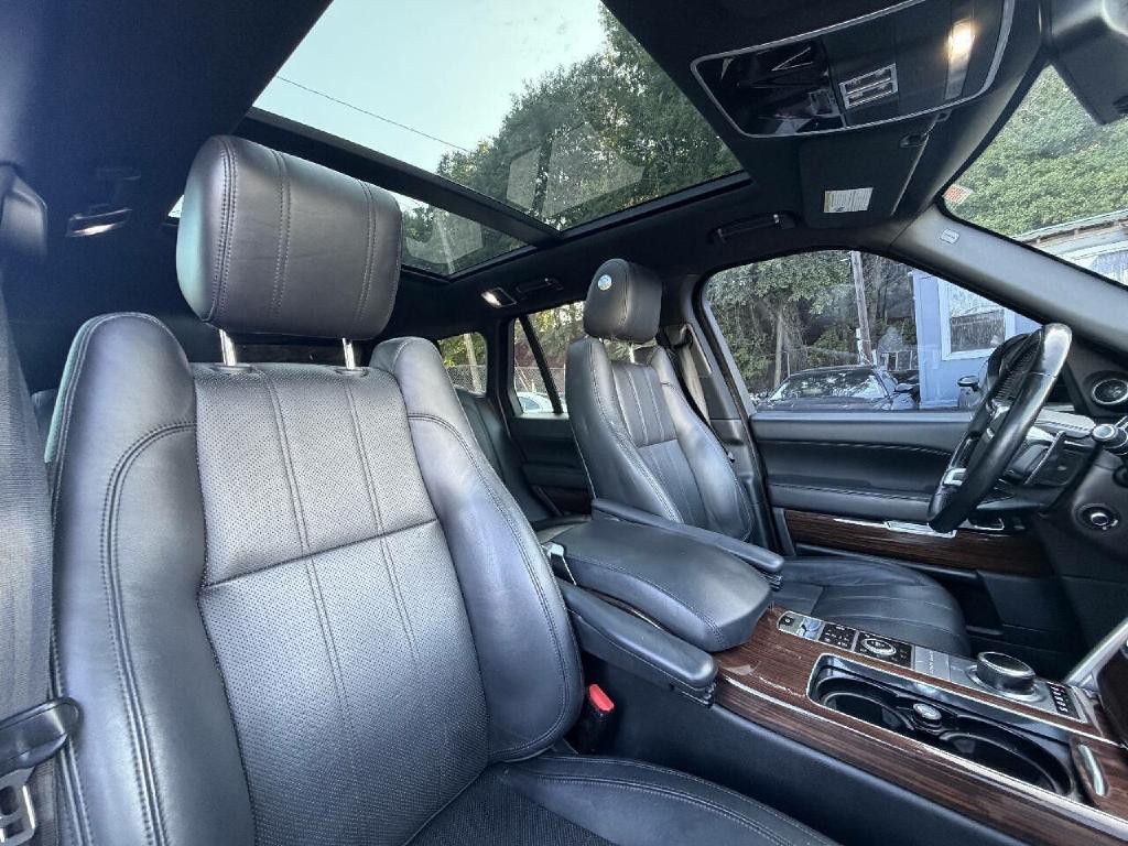2014 Land Rover Range Rover Image 20