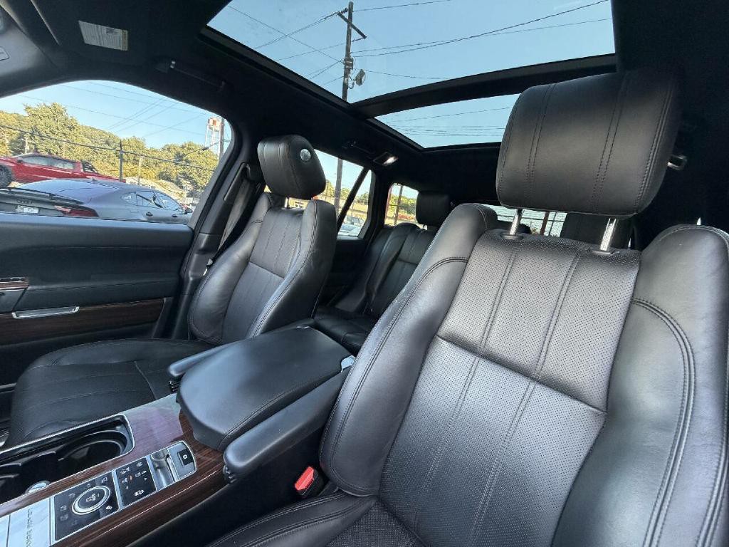 2014 Land Rover Range Rover Image 23