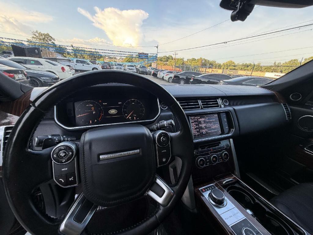 2014 Land Rover Range Rover Image 25