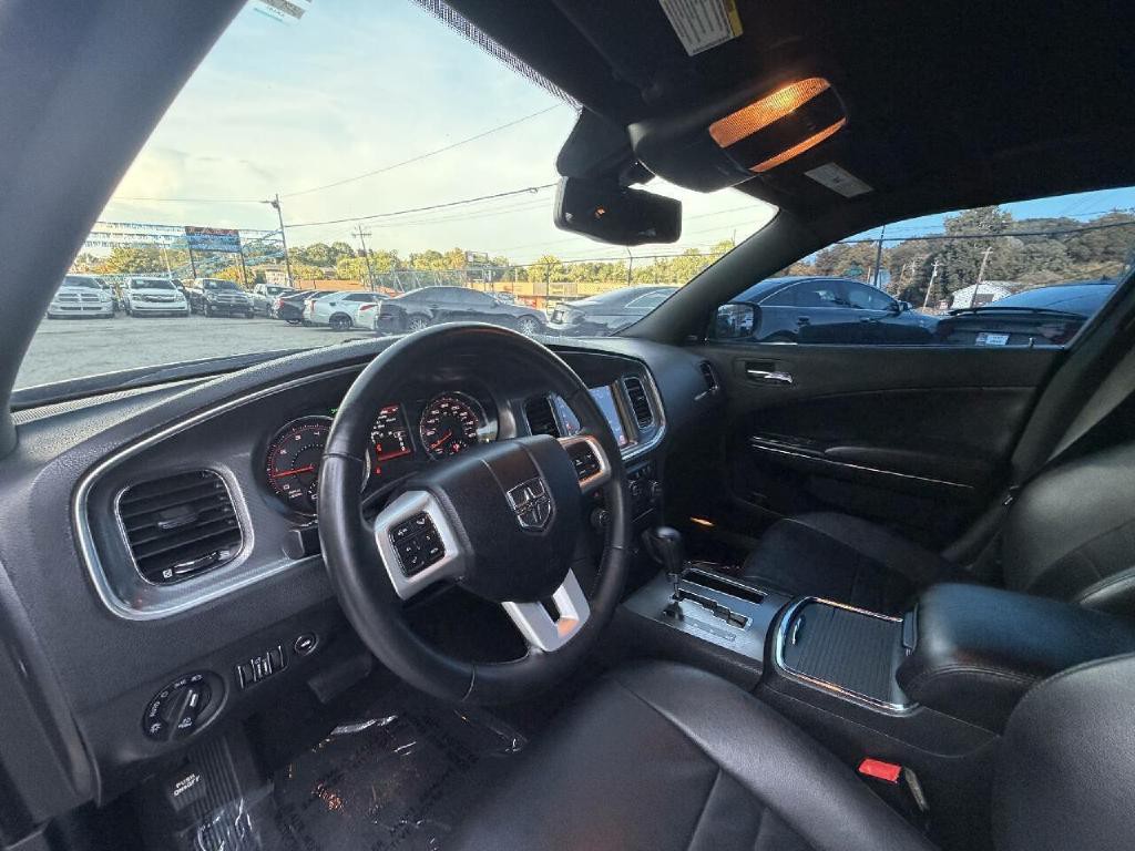2013 Dodge Charger Image 24