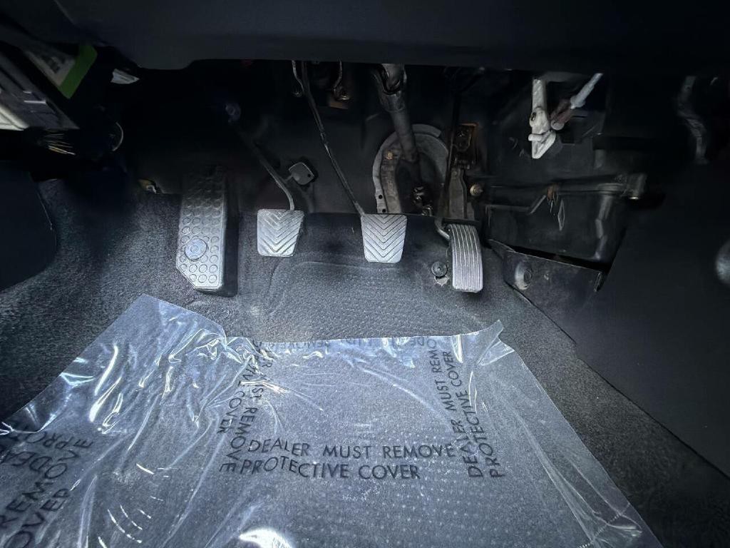 2005 Mitsubishi Eclipse Image 26
