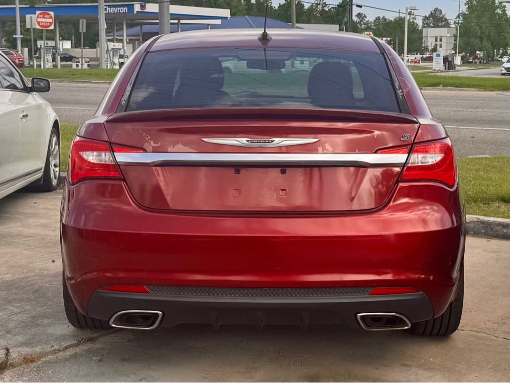 2014 Chrysler 200 Image 4