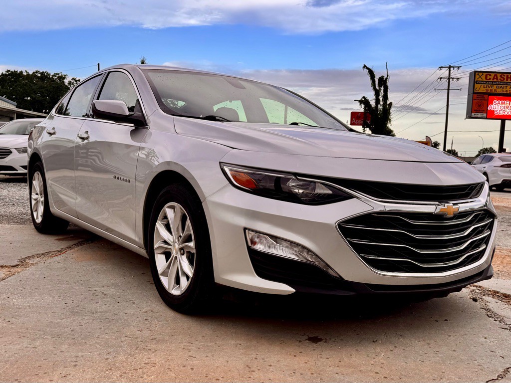 2020 Chevrolet Malibu Image 3