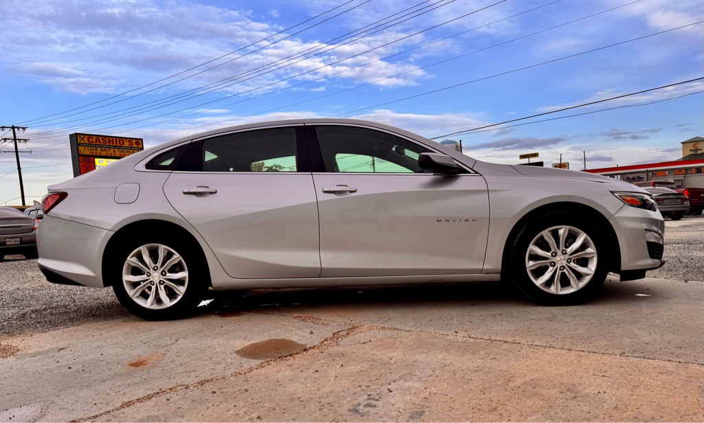 2020 Chevrolet Malibu Image 4