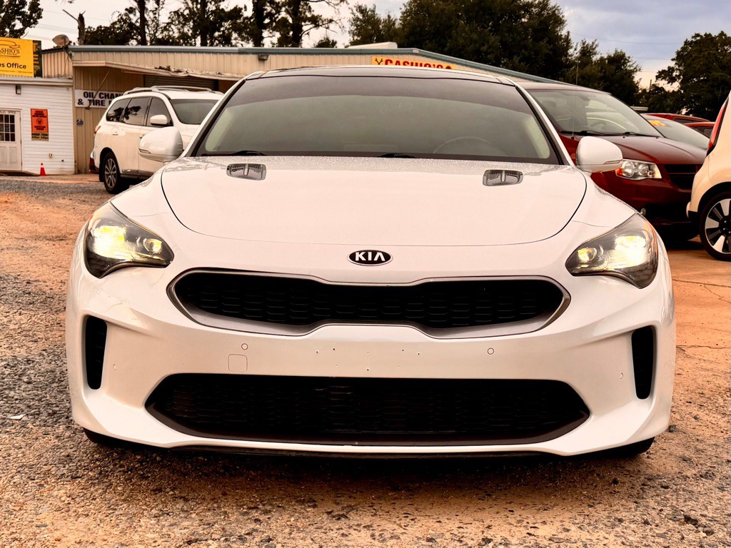 2018 Kia Stinger Image 2