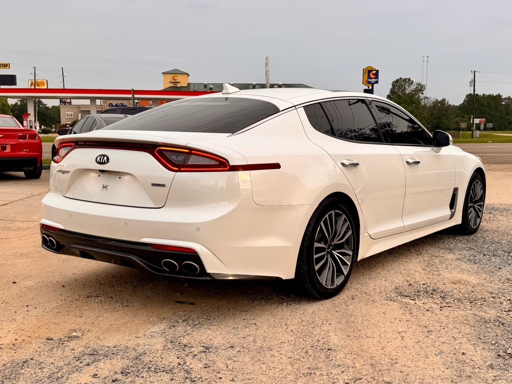 2018 Kia Stinger Image 5