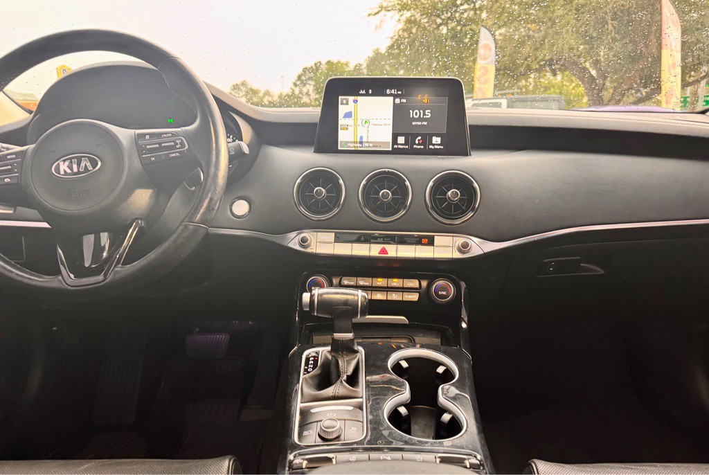 2018 Kia Stinger Image 16