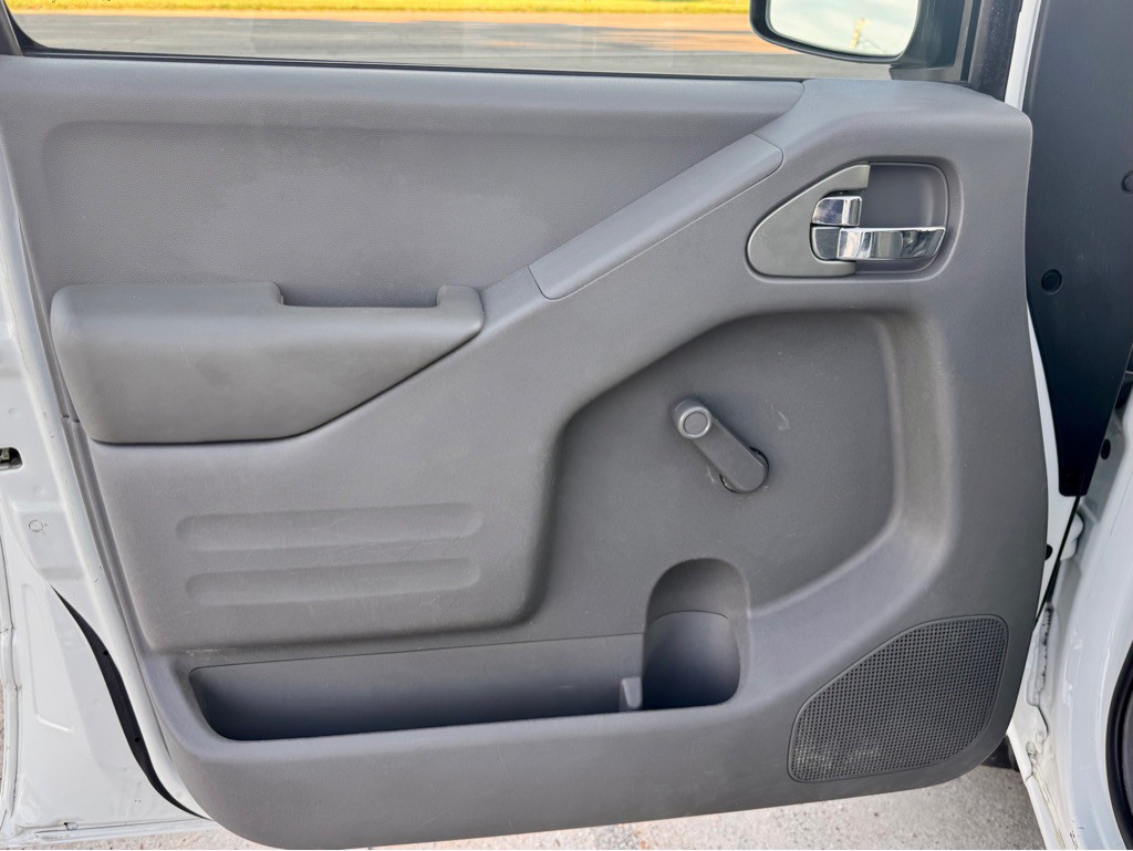 2018 Nissan Frontier Image 10