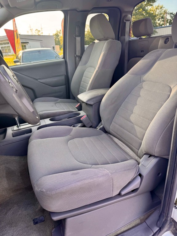 2018 Nissan Frontier Image 11