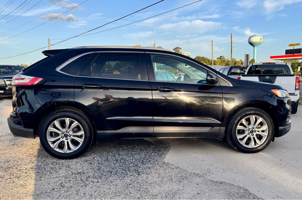 2020 Ford Edge Image 4