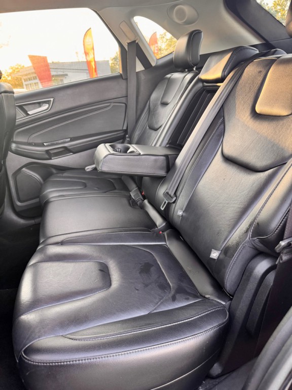 2020 Ford Edge Image 13