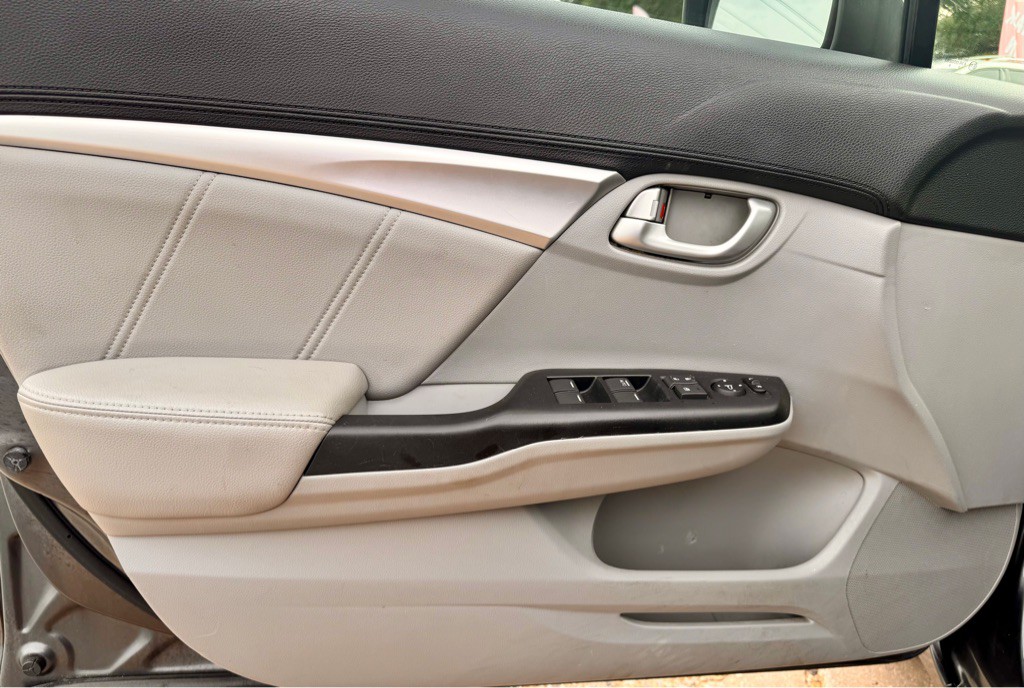 2013 Honda Civic Image 10