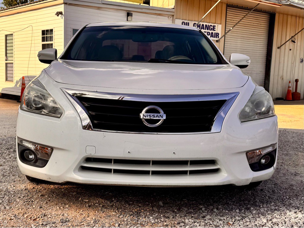 2013 Nissan Altima Image 2