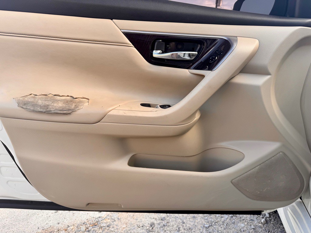 2013 Nissan Altima Image 10