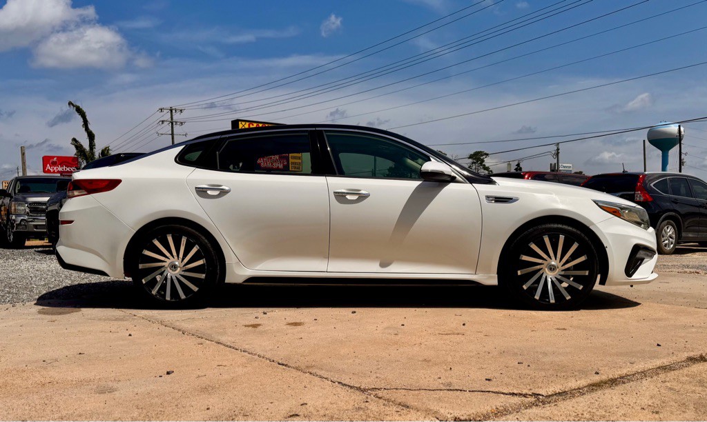 2019 Kia Optima Image 4