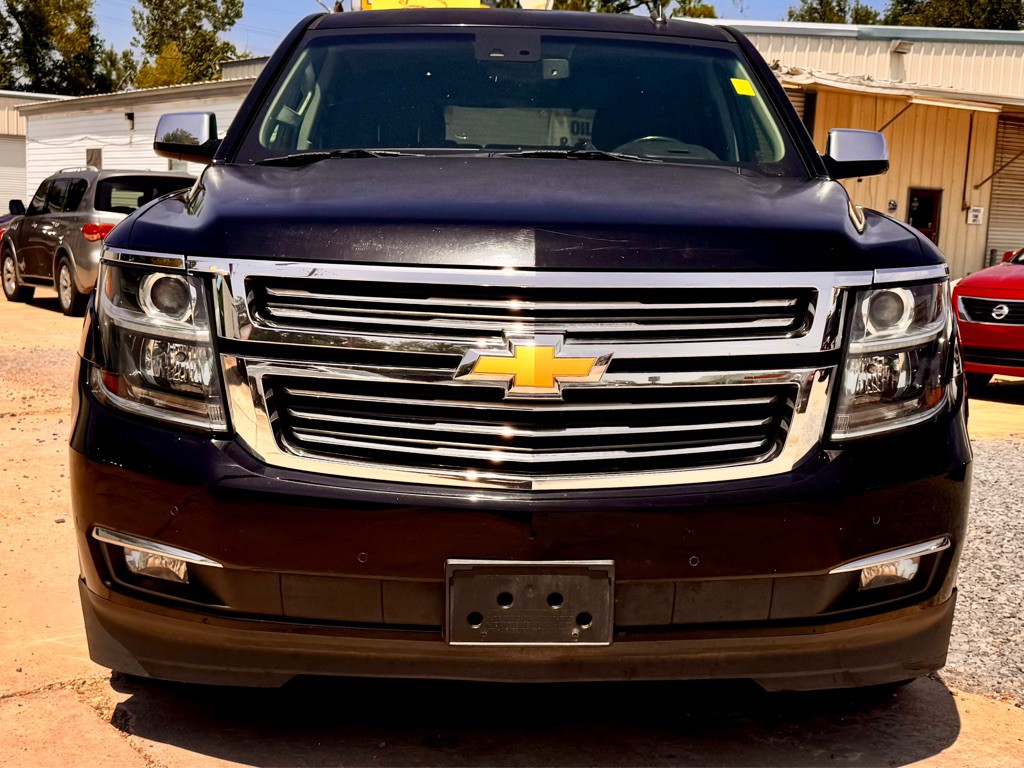 2015 Chevrolet Tahoe Image 2