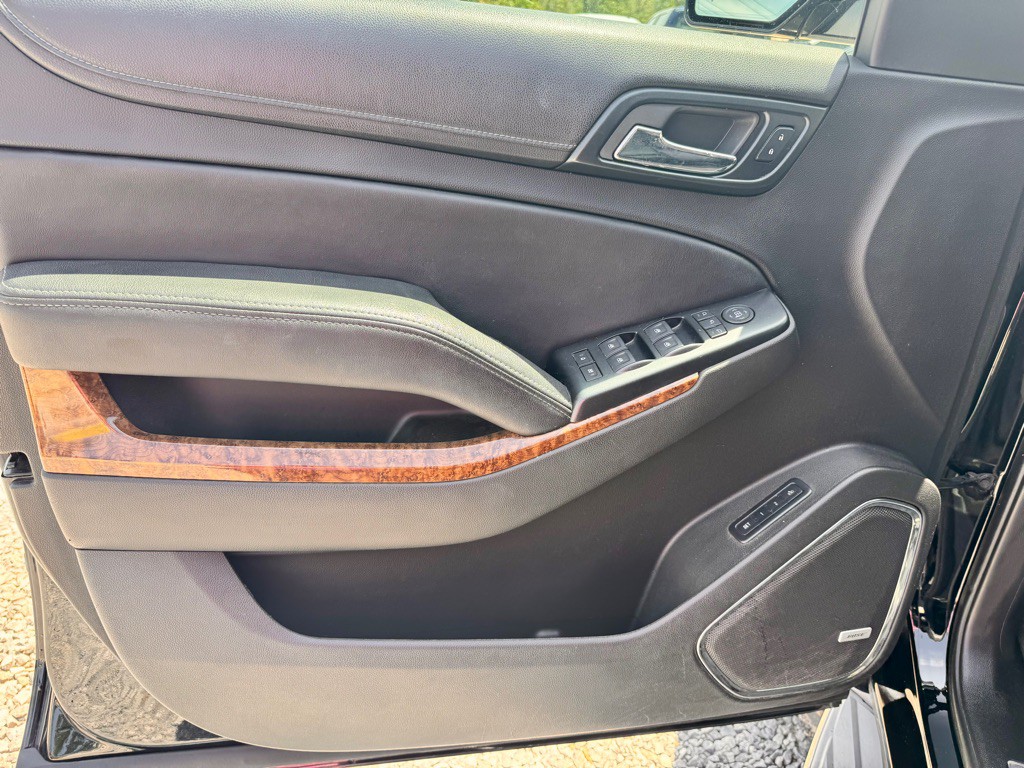 2015 Chevrolet Tahoe Image 10