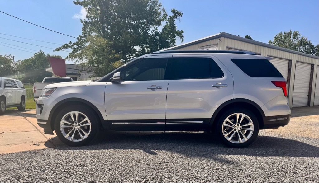 2018 Ford Explorer Image 8