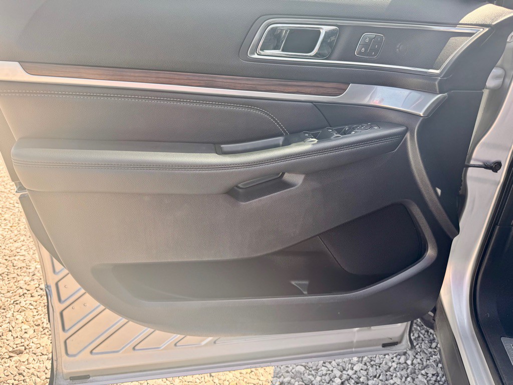 2018 Ford Explorer Image 10