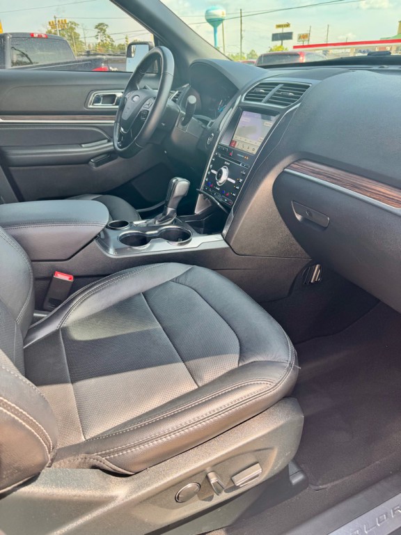 2018 Ford Explorer Image 12