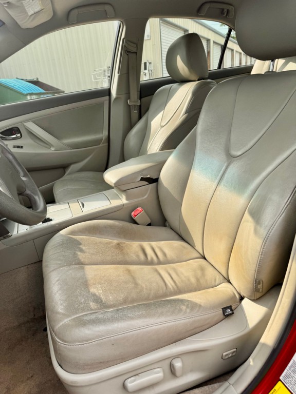 2011 Toyota Camry Image 11