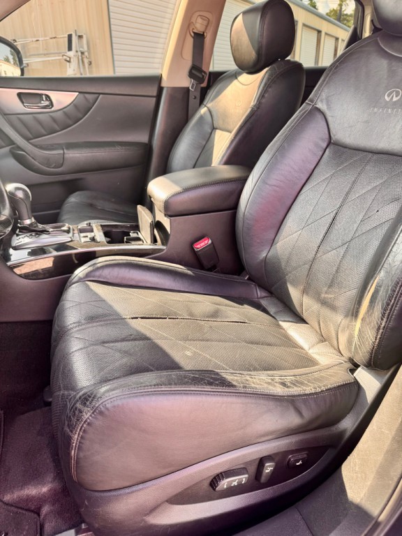 2009 INFINITI FX35 Image 11