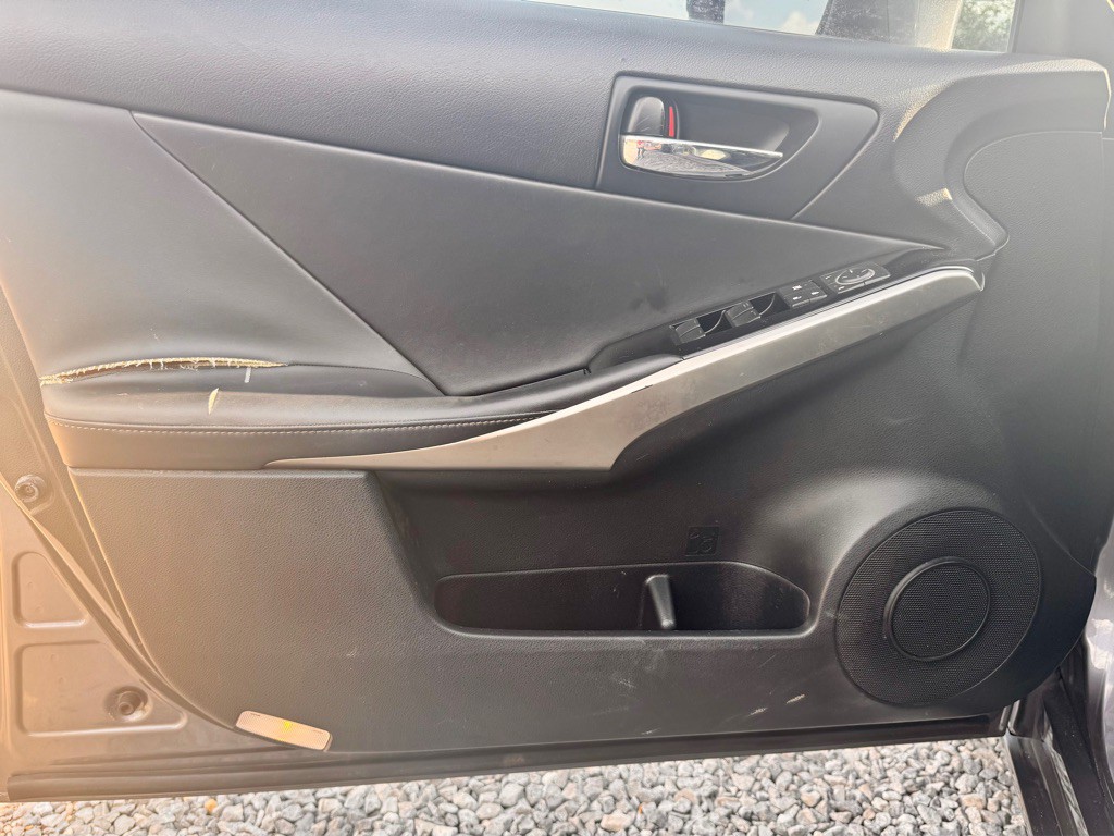 2014 Lexus IS 350 Image 10