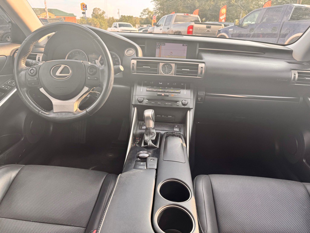 2014 Lexus IS 350 Image 12