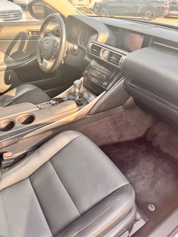 2014 Lexus IS 350 Image 14