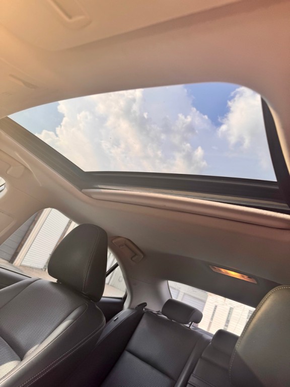 2014 Lexus IS 350 Image 17