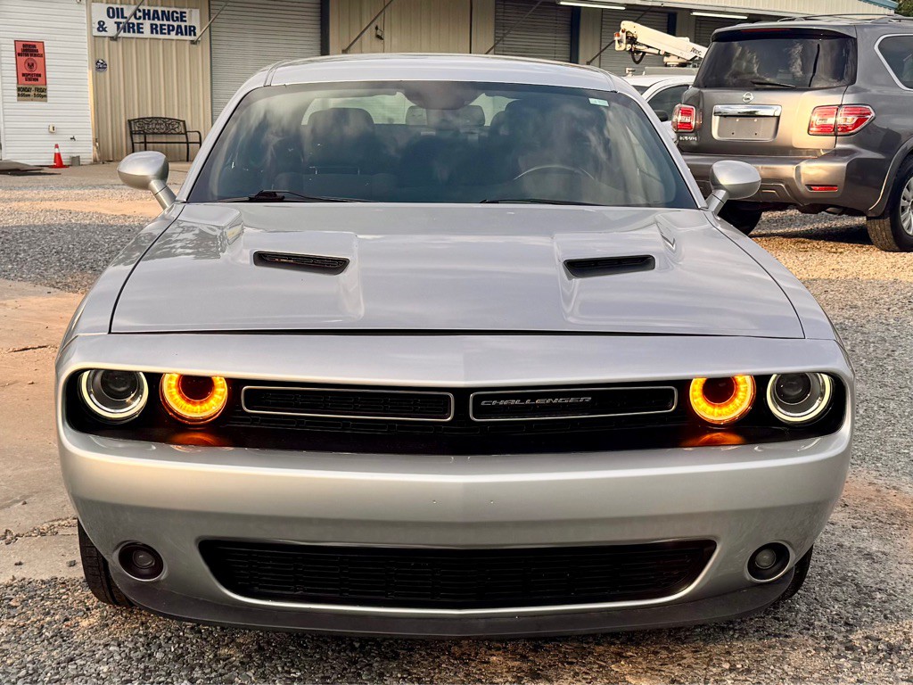 2021 Dodge Challenger Image 2