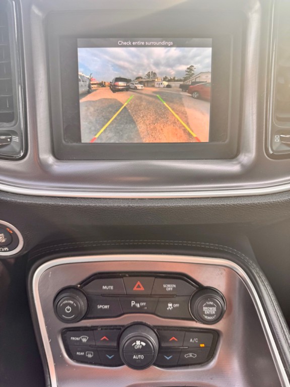 2021 Dodge Challenger Image 14