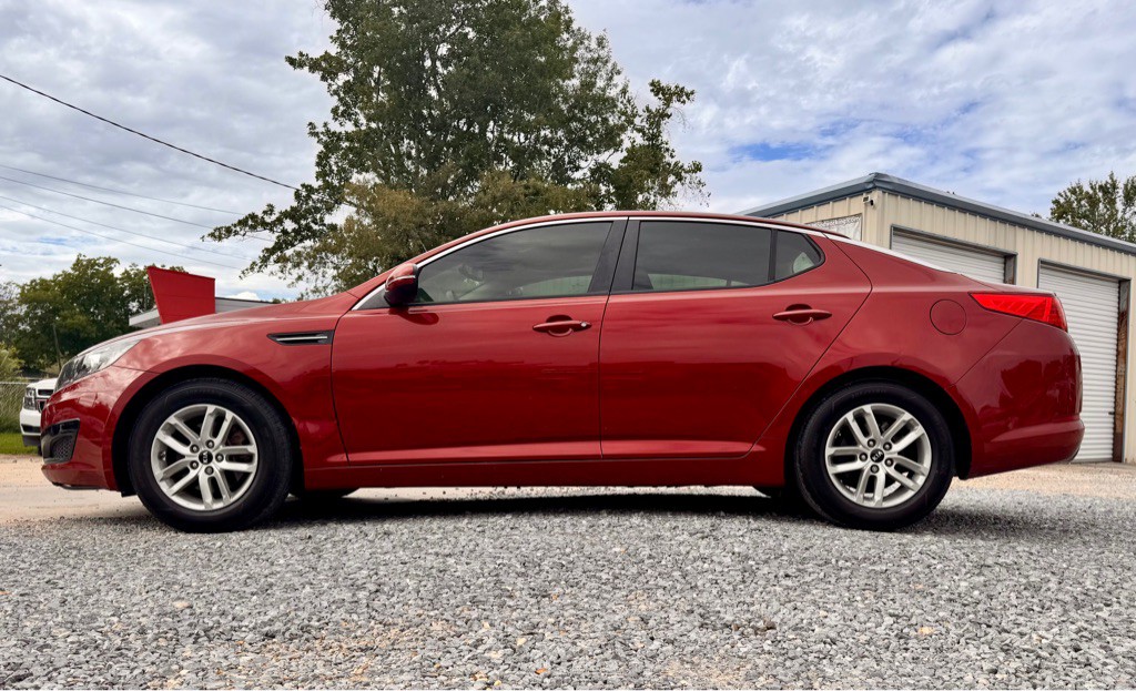 2011 Kia Optima Image 8