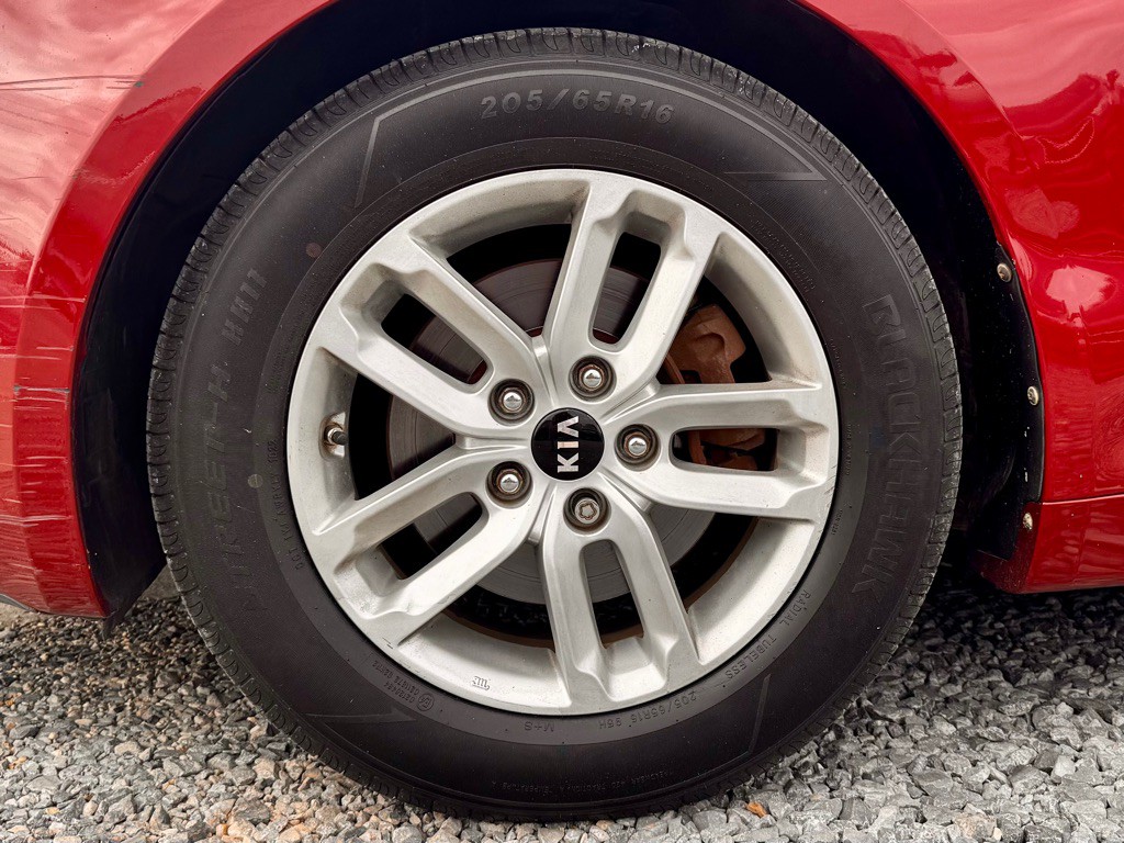 2011 Kia Optima Image 9