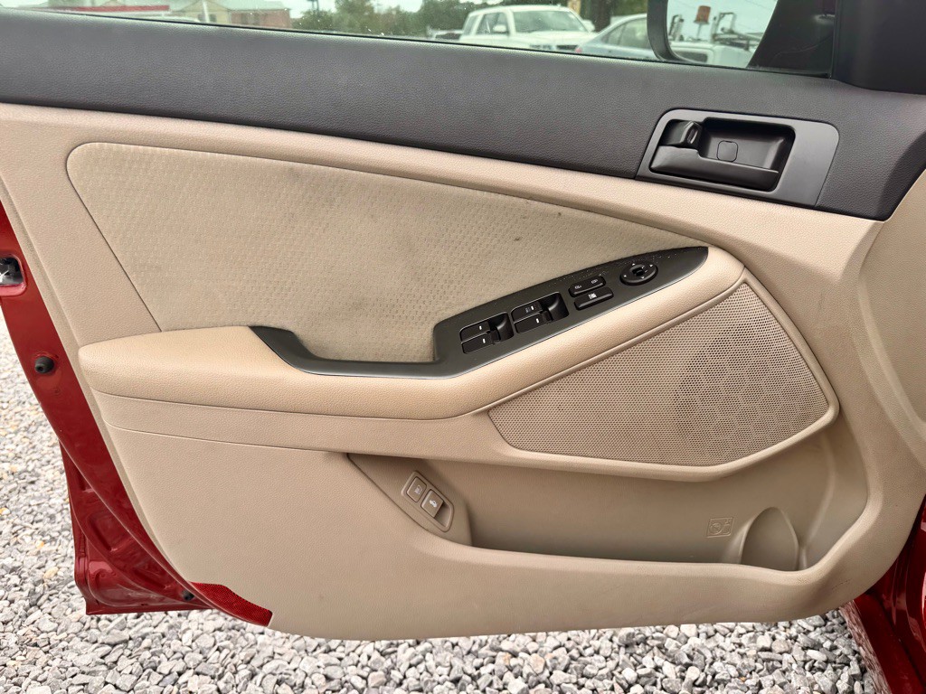 2011 Kia Optima Image 10