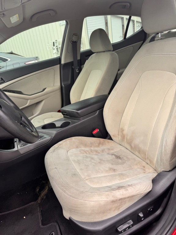 2011 Kia Optima Image 11