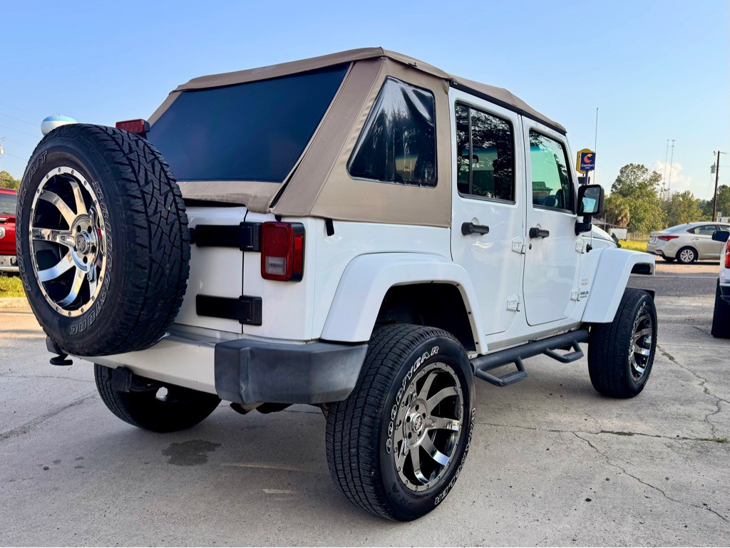 2012 Jeep Wrangler Unlimited Image 5