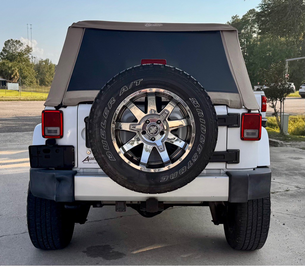2012 Jeep Wrangler Unlimited Image 6