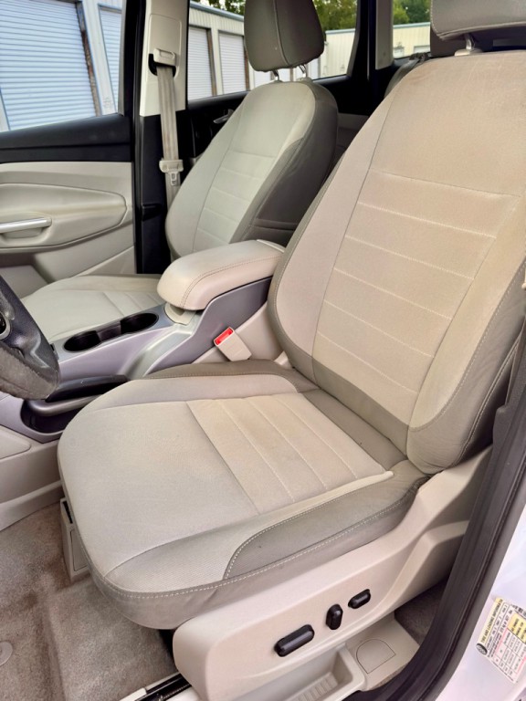 2016 Ford Escape Image 10