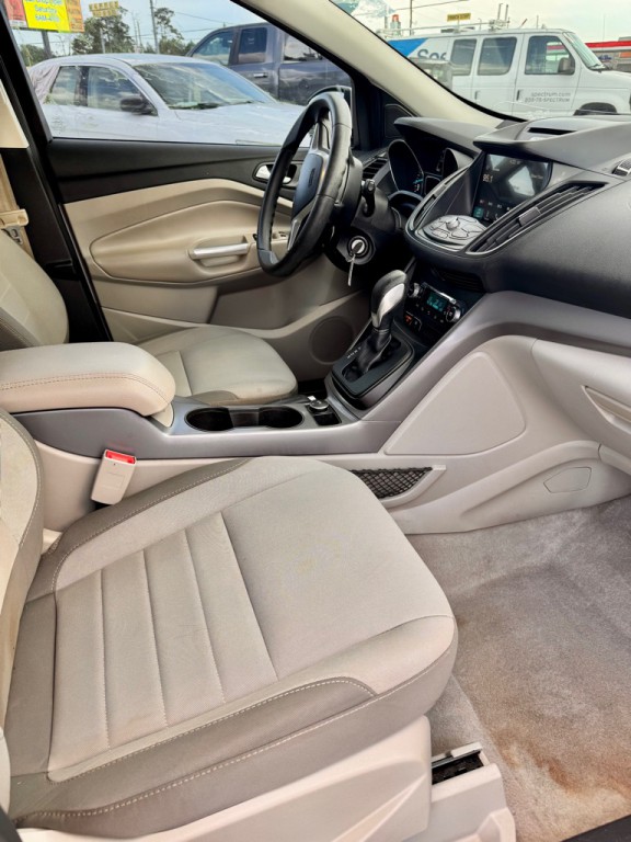 2016 Ford Escape Image 12