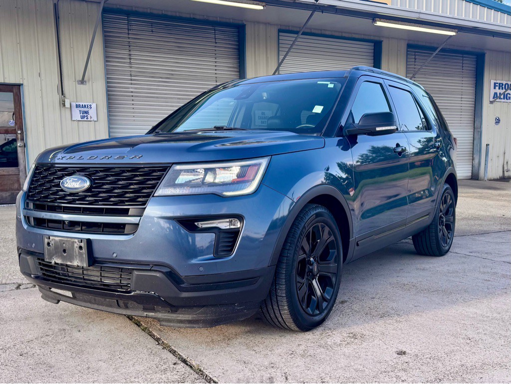 2019 Ford Explorer Image 1