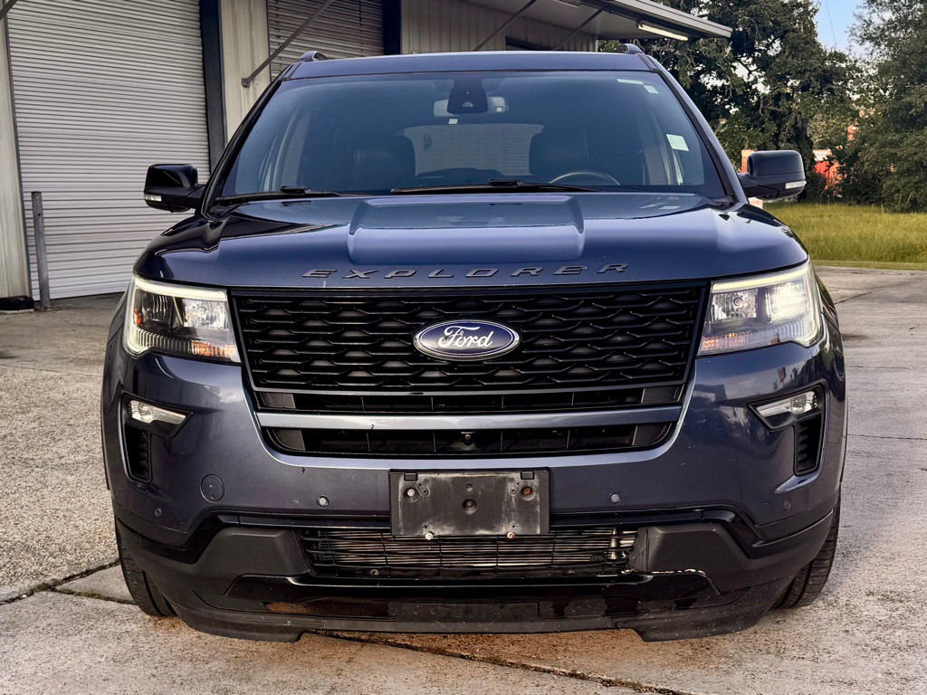 2019 Ford Explorer Image 2