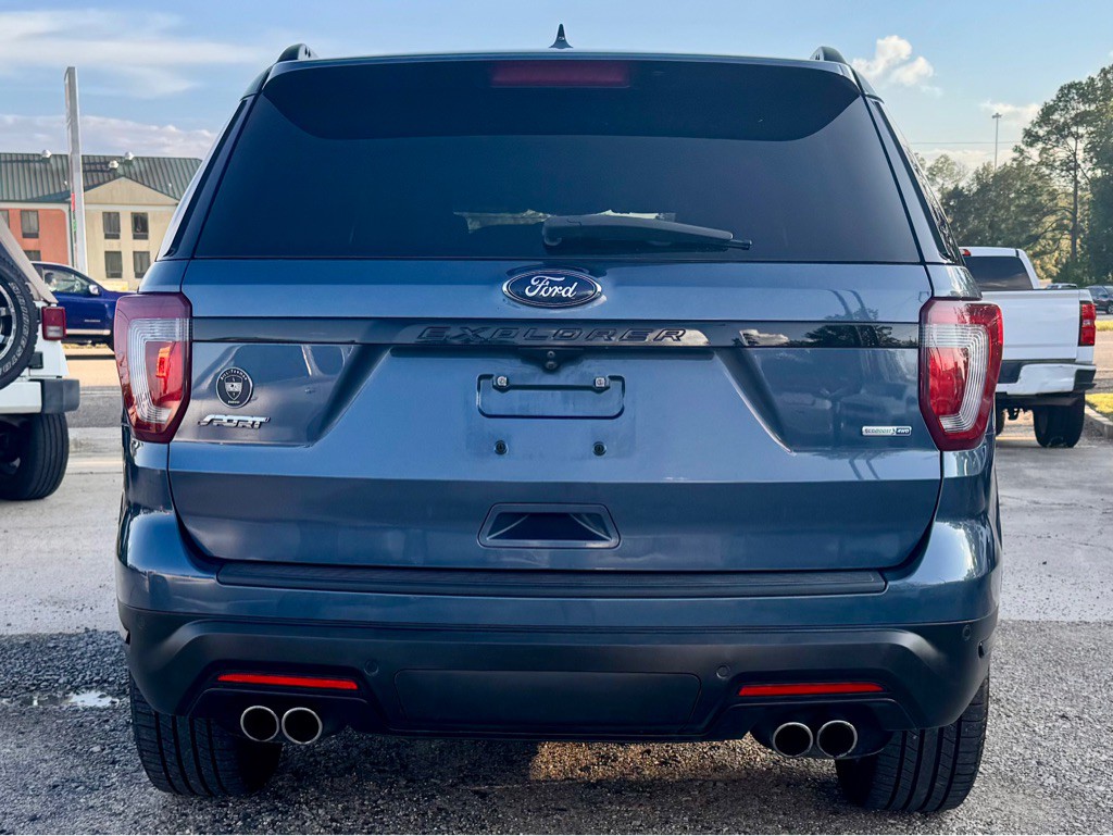 2019 Ford Explorer Image 6