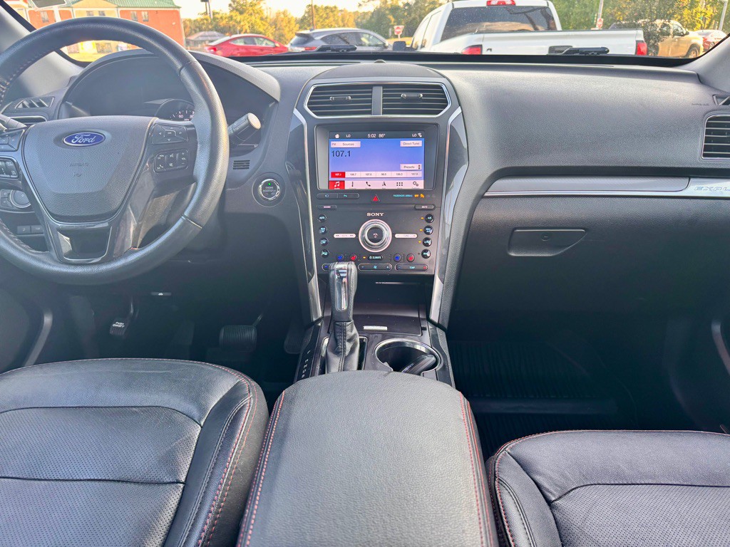 2019 Ford Explorer Image 12