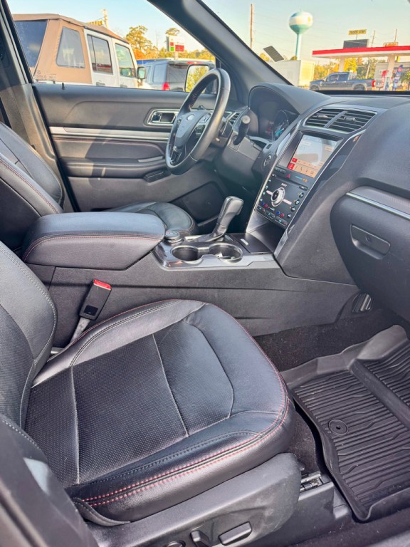 2019 Ford Explorer Image 13