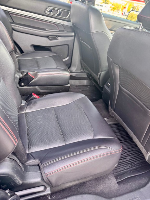 2019 Ford Explorer Image 15