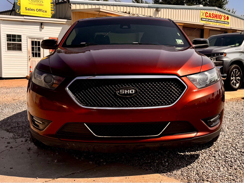 2015 Ford Taurus Image 2