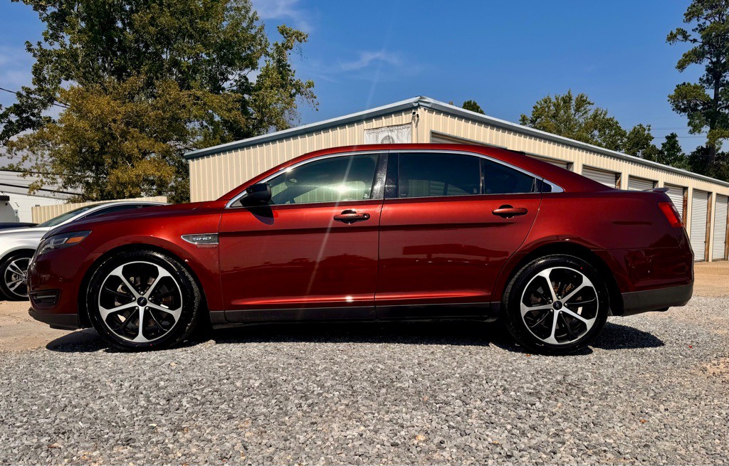2015 Ford Taurus Image 8