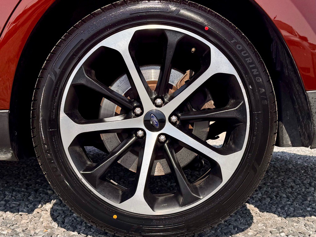 2015 Ford Taurus Image 9